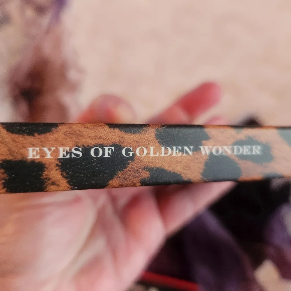 New Avon Iconic Beauty Classic Collection - Picture 11 of 14